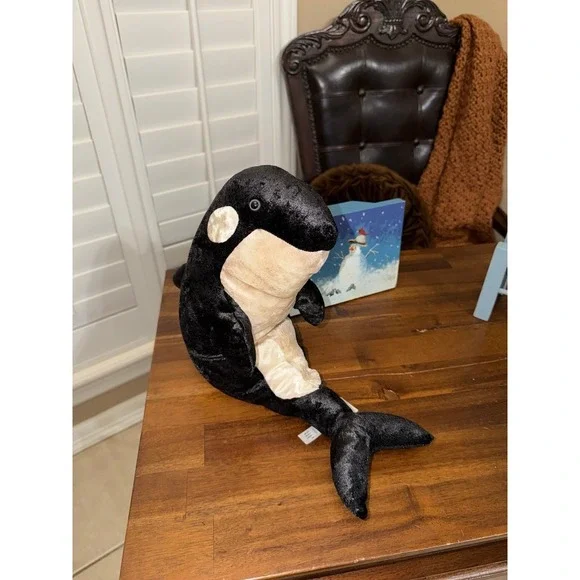 Jellycat London Vincent Killer Whale Plush Stuffed Animal HTF - Picture 2 of 8